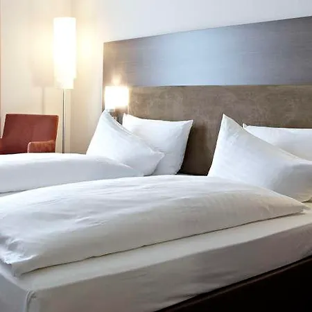 Intercityhotel 4*