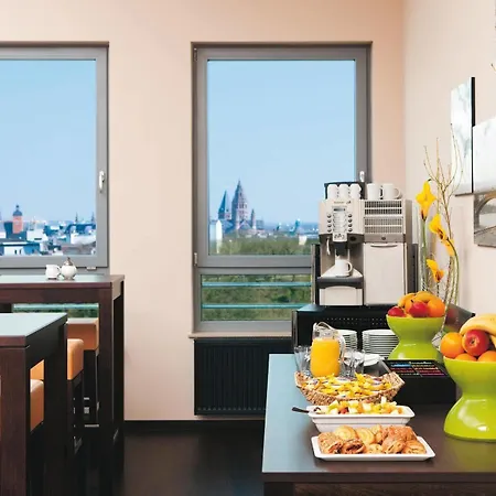 Hotel Intercityhotel 4*